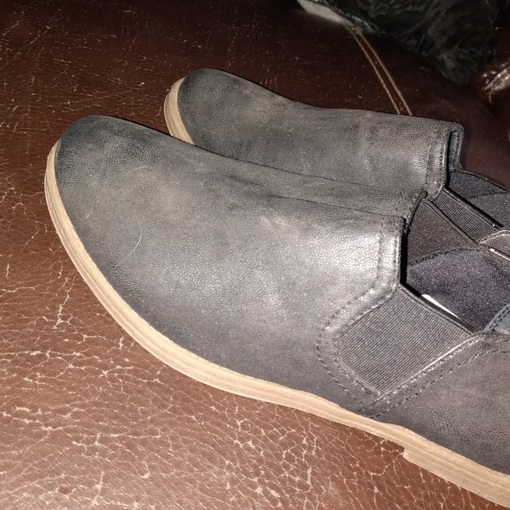 Sonoma slip on shoes